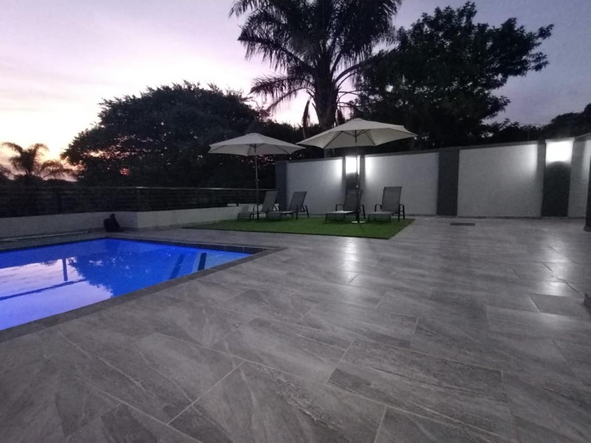 Hotel Casa De Luxe Ballito Exterior foto